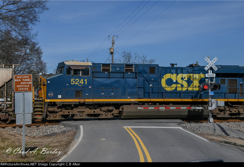 CSX 5241 ON G437
